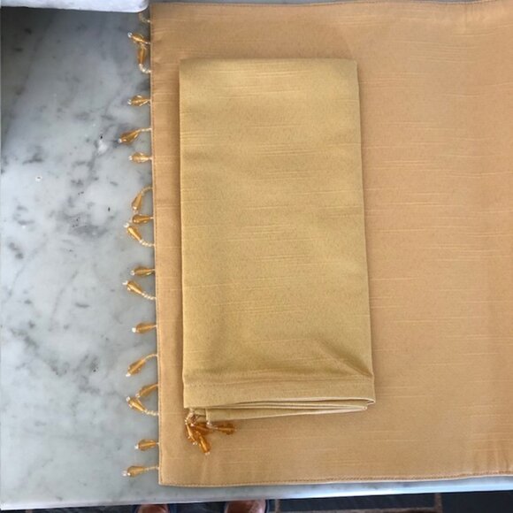 WATERFORD Linens Shanghai Gold Leaf Beaded Napkins 4 - Picture 1 of 16